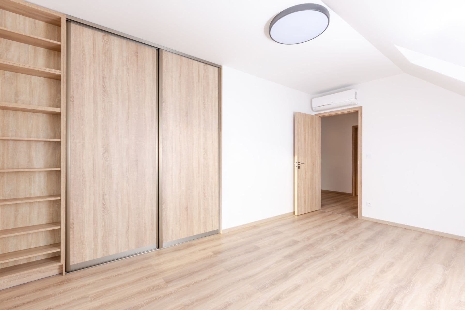 Prodej domu 212 m², pozemek 736 m², Všestudy, Všestudy, Středočeský kraj Prodej domu 212 m², pozemek 736 m², Všestudy, Všestudy, Středočeský kraj