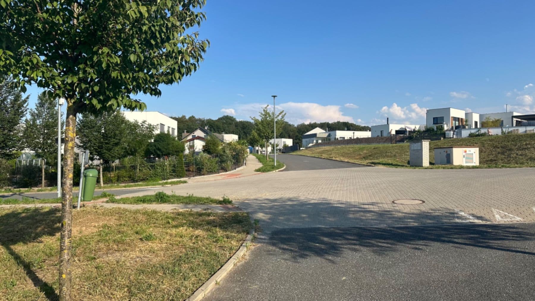 Prodej pozemku 854 m², U Rybníčka, Vysoký Újezd, Středočeský kraj Prodej pozemku 854 m², U Rybníčka, Vysoký Újezd, Středočeský kraj