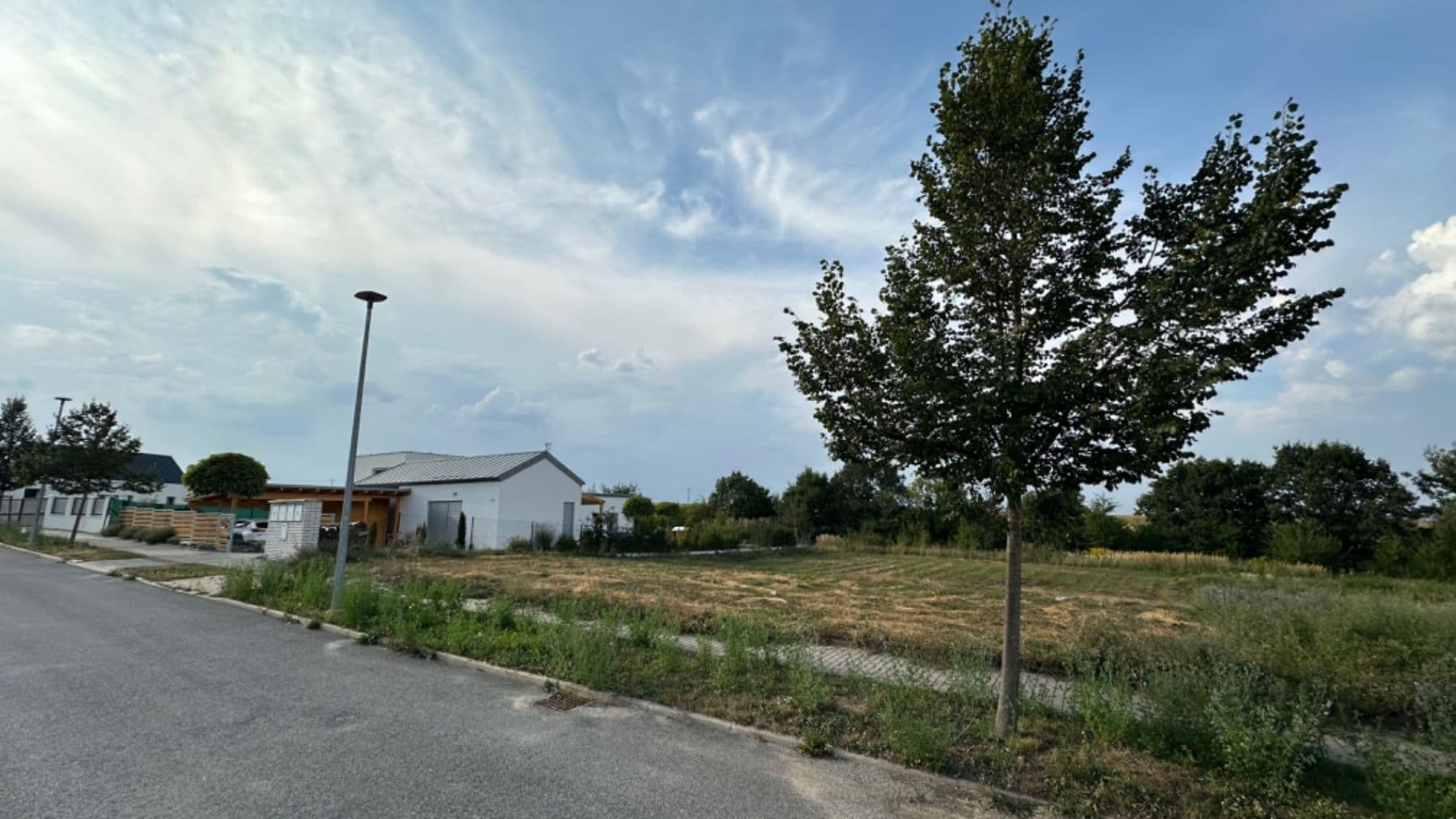 Prodej pozemku 854 m², U Rybníčka, Vysoký Újezd, Středočeský kraj Prodej pozemku 854 m², U Rybníčka, Vysoký Újezd, Středočeský kraj