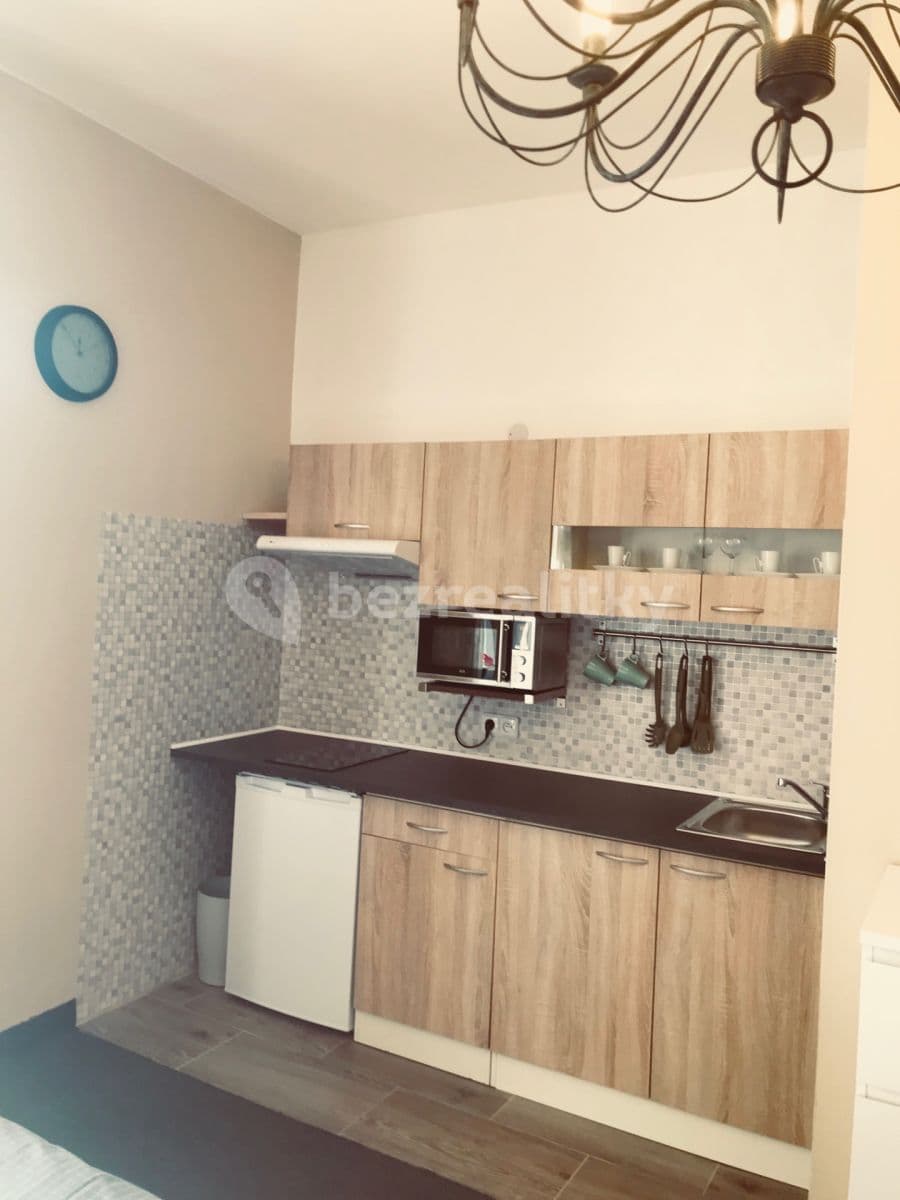 Pronájem bytu 1+kk 30 m², Českobrodská, Praha, Praha Pronájem bytu 1+kk 30 m², Českobrodská, Praha, Praha