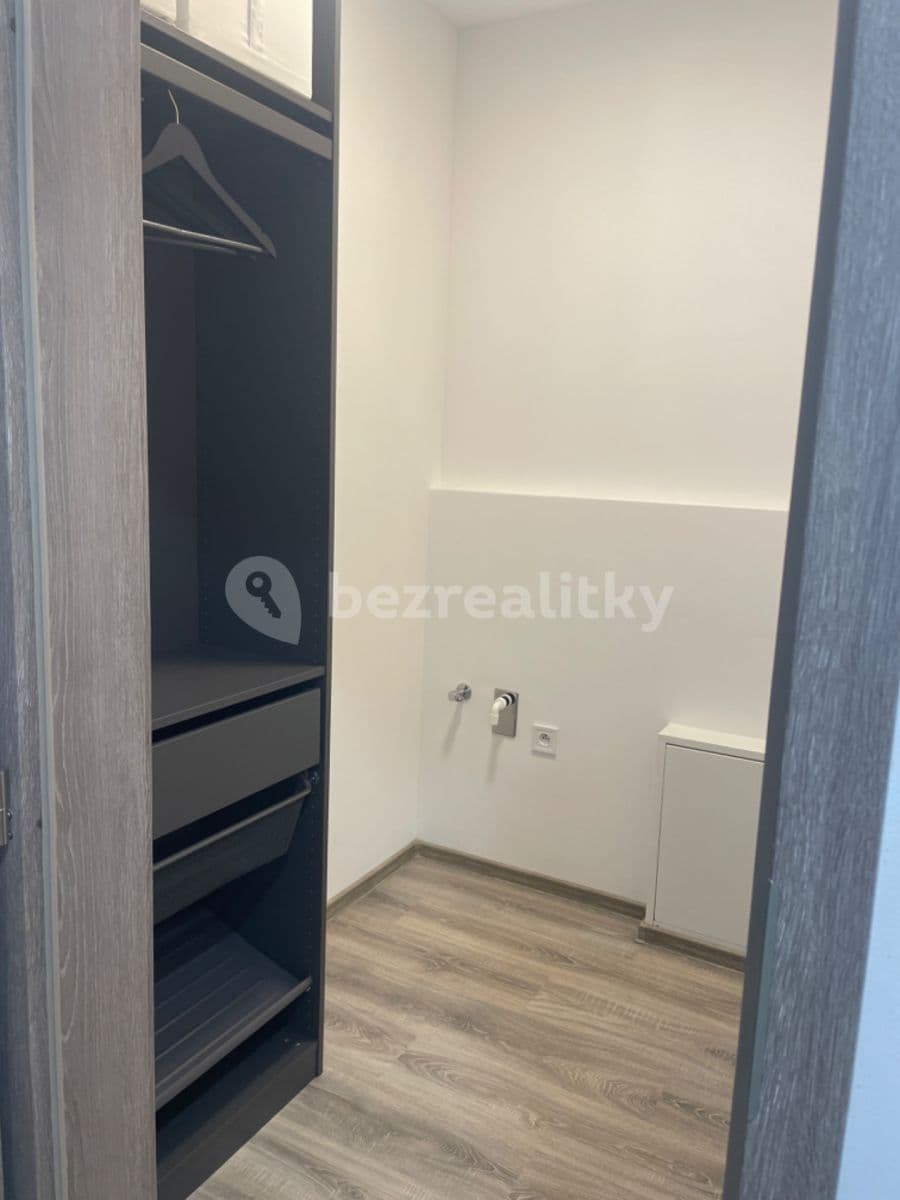 Pronájem bytu 1+kk 33 m², Frištenského, Olomouc, Olomoucký kraj Pronájem bytu 1+kk 33 m², Frištenského, Olomouc, Olomoucký kraj