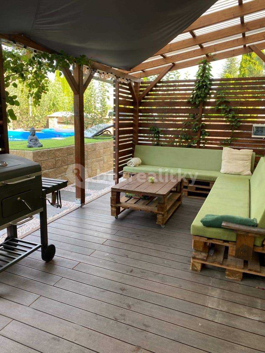Prodej domu 120 m², pozemek 263 m², Nehvizdy, Středočeský kraj Prodej domu 120 m², pozemek 263 m², Nehvizdy, Středočeský kraj