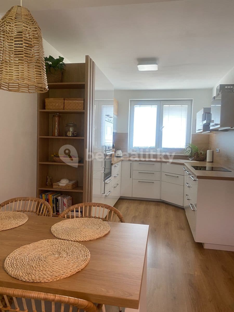 Prodej domu 120 m², pozemek 263 m², Nehvizdy, Středočeský kraj Prodej domu 120 m², pozemek 263 m², Nehvizdy, Středočeský kraj