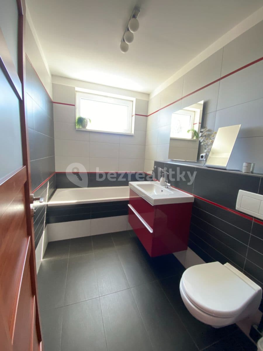 Prodej domu 120 m², pozemek 263 m², Nehvizdy, Středočeský kraj Prodej domu 120 m², pozemek 263 m², Nehvizdy, Středočeský kraj