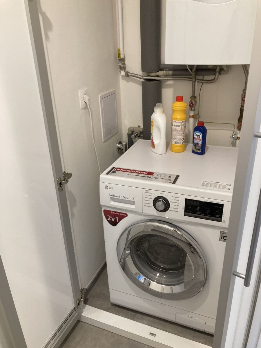 Pronájem bytu 88 m², Weberova, Praha, Praha Pronájem bytu 88 m², Weberova, Praha, Praha