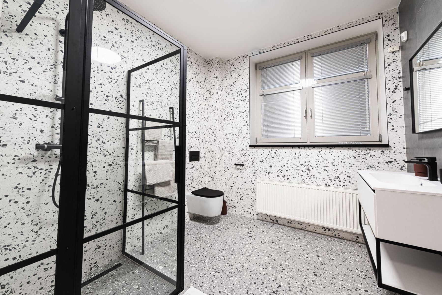 Pronájem bytu 46 m², Českomoravská, Praha, Praha Pronájem bytu 46 m², Českomoravská, Praha, Praha