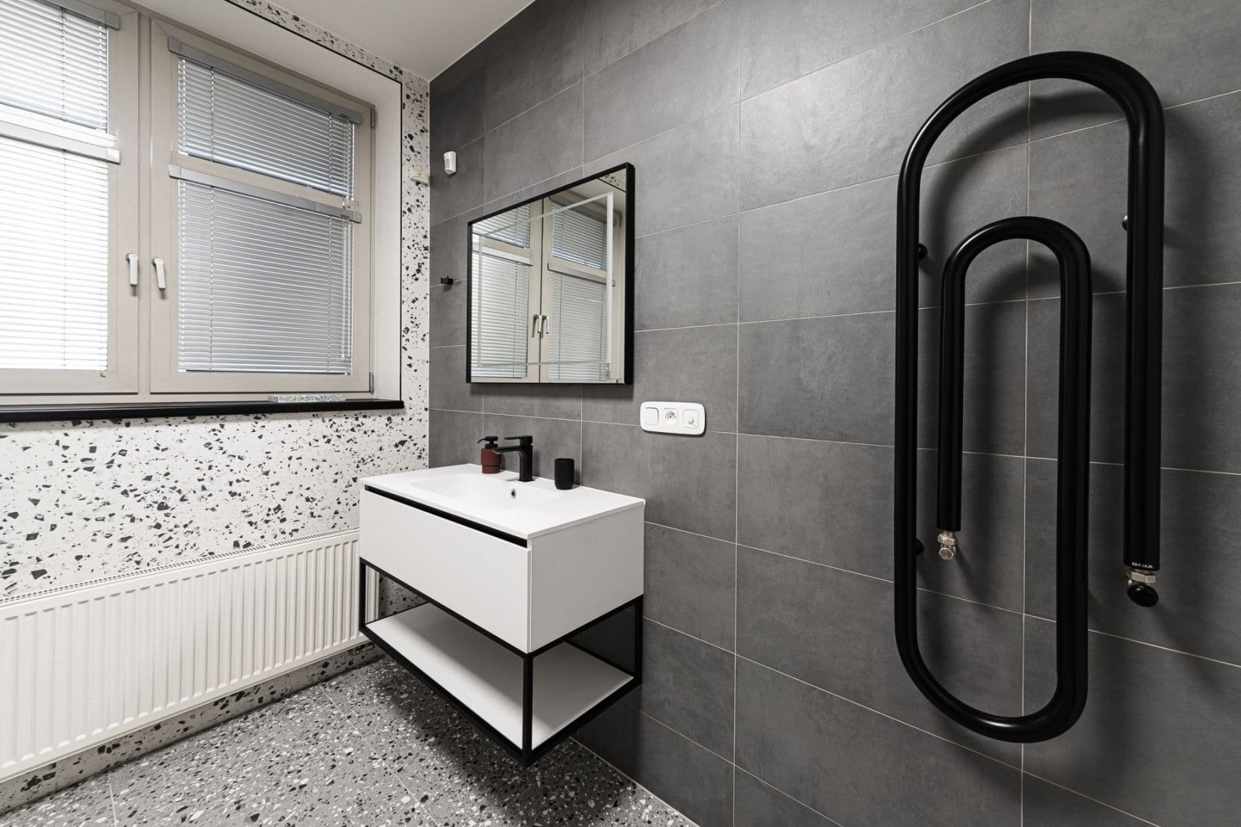 Pronájem bytu 46 m², Českomoravská, Praha, Praha Pronájem bytu 46 m², Českomoravská, Praha, Praha