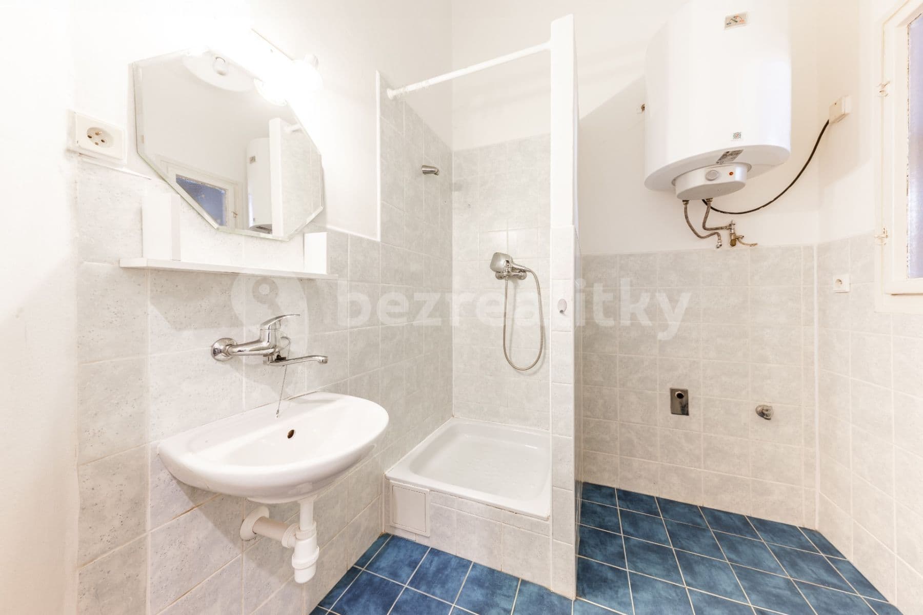 Pronájem bytu 1+kk 29 m², Černokostelecká, Praha, Praha Pronájem bytu 1+kk 29 m², Černokostelecká, Praha, Praha
