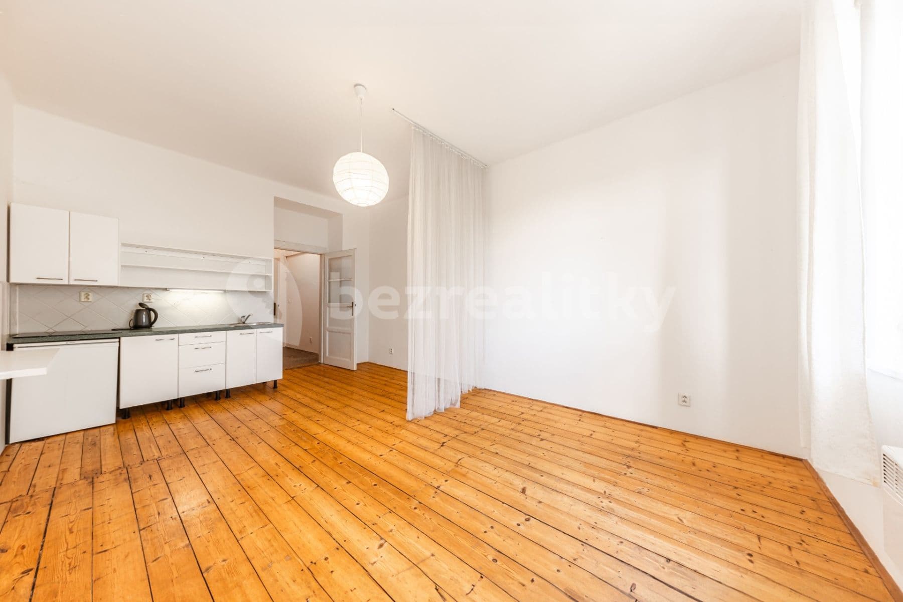 Pronájem bytu 1+kk 29 m², Černokostelecká, Praha, Praha Pronájem bytu 1+kk 29 m², Černokostelecká, Praha, Praha