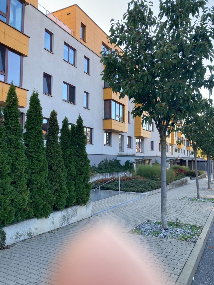 Pronájem bytu 2+kk 56 m², Naskové, Praha, Praha Pronájem bytu 2+kk 56 m², Naskové, Praha, Praha