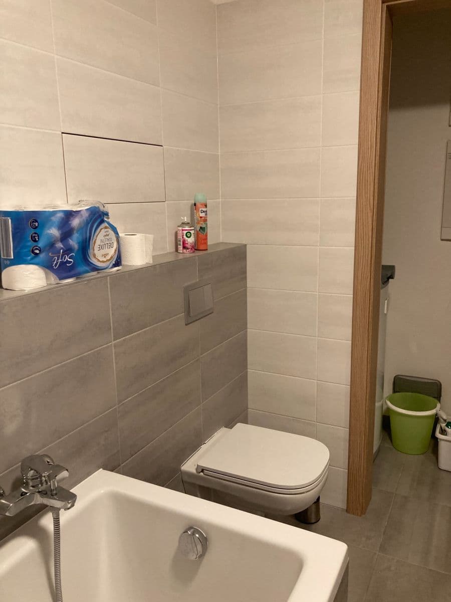 Pronájem bytu 2+kk 56 m², Naskové, Praha, Praha Pronájem bytu 2+kk 56 m², Naskové, Praha, Praha