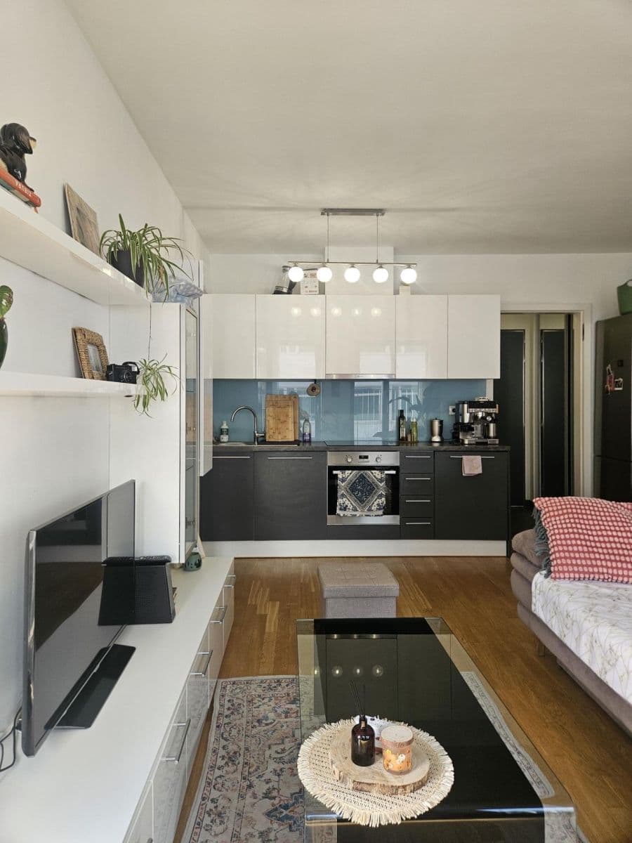 Pronájem bytu 2+kk 50 m², Kališnická, Praha, Praha Pronájem bytu 2+kk 50 m², Kališnická, Praha, Praha