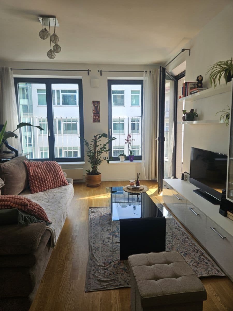 Pronájem bytu 2+kk 50 m², Kališnická, Praha, Praha Pronájem bytu 2+kk 50 m², Kališnická, Praha, Praha
