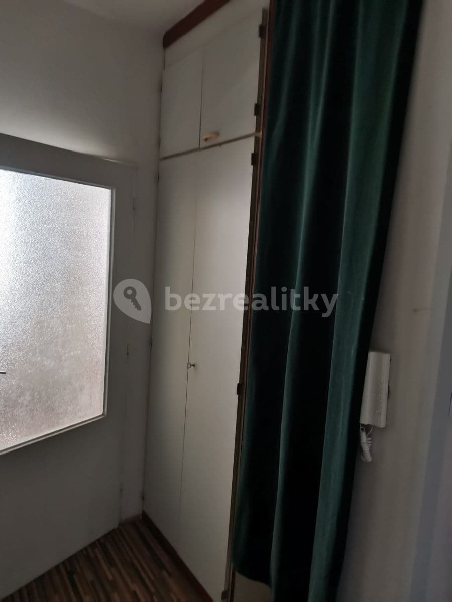 Pronájem bytu 1+1 48 m², Pavlova, Pardubice, Pardubický kraj Pronájem bytu 1+1 48 m², Pavlova, Pardubice, Pardubický kraj