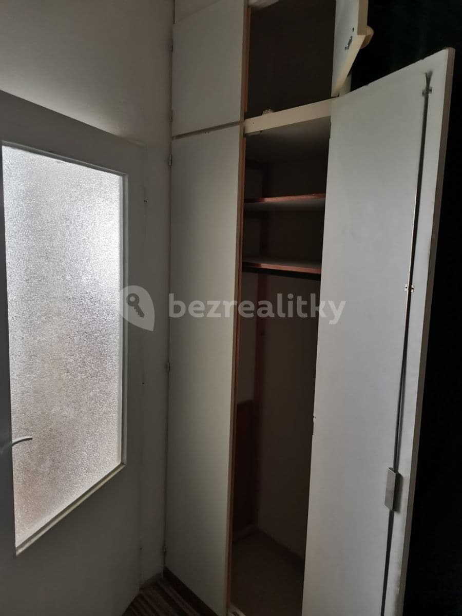 Pronájem bytu 1+1 48 m², Pavlova, Pardubice, Pardubický kraj Pronájem bytu 1+1 48 m², Pavlova, Pardubice, Pardubický kraj