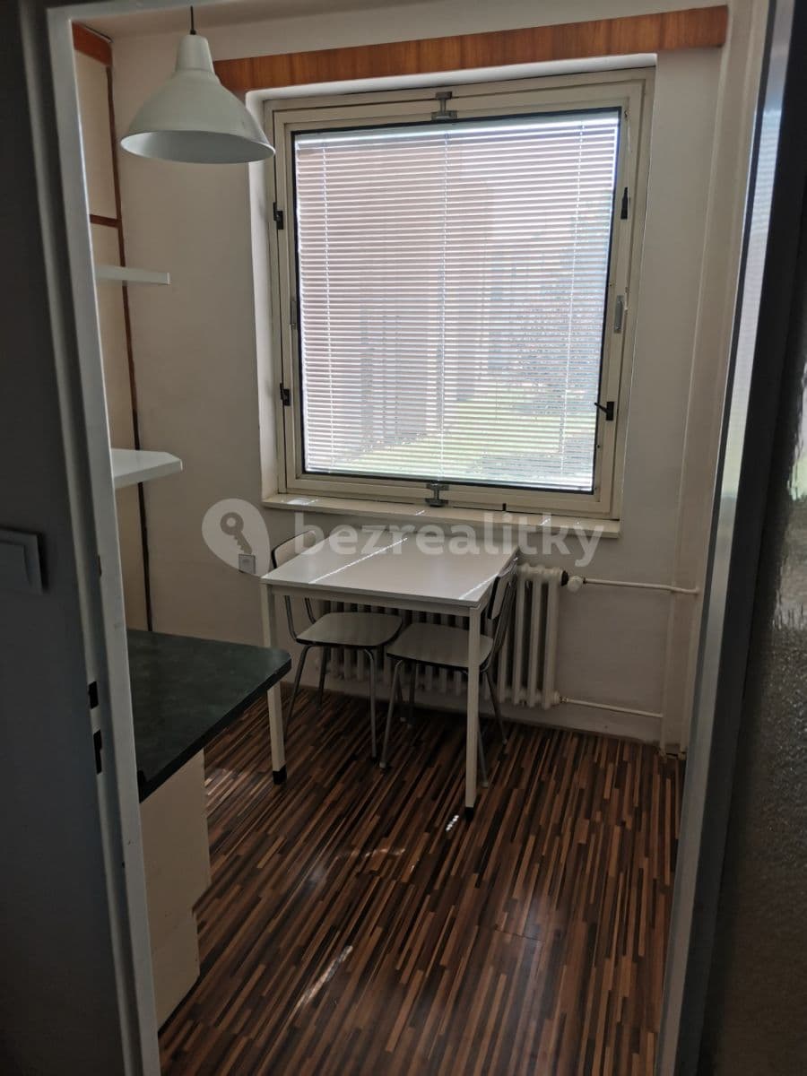 Pronájem bytu 1+1 48 m², Pavlova, Pardubice, Pardubický kraj Pronájem bytu 1+1 48 m², Pavlova, Pardubice, Pardubický kraj