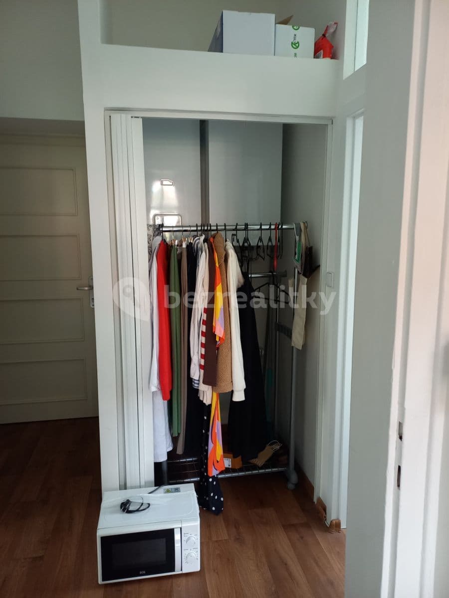 Pronájem bytu Garsoniéra 32 m², Na Míčánkách, Praha, Praha Pronájem bytu Garsoniéra 32 m², Na Míčánkách, Praha, Praha