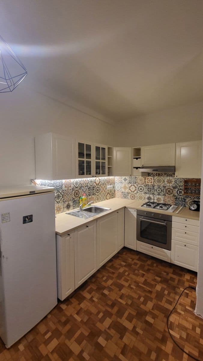 Pronájem bytu 2+kk 45 m², Humpolecká, Praha, Praha Pronájem bytu 2+kk 45 m², Humpolecká, Praha, Praha