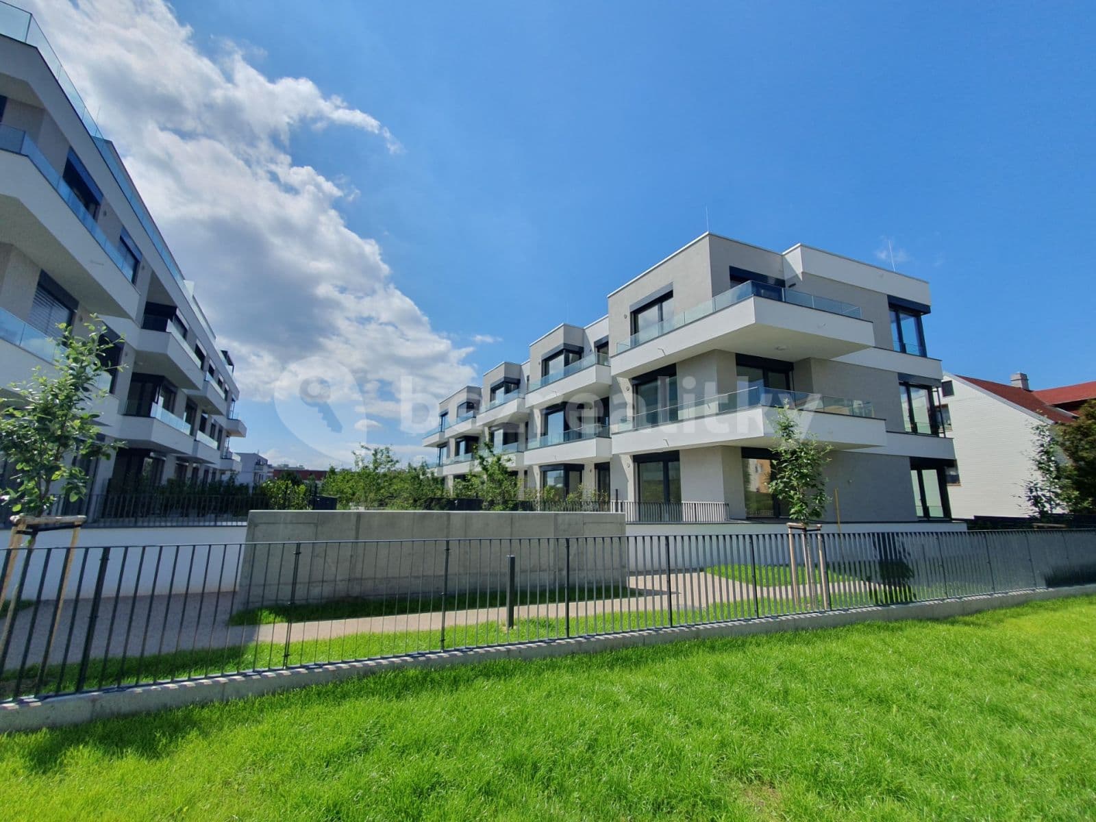 Pronájem bytu 2+kk 53 m², Armády, Praha, Praha Pronájem bytu 2+kk 53 m², Armády, Praha, Praha