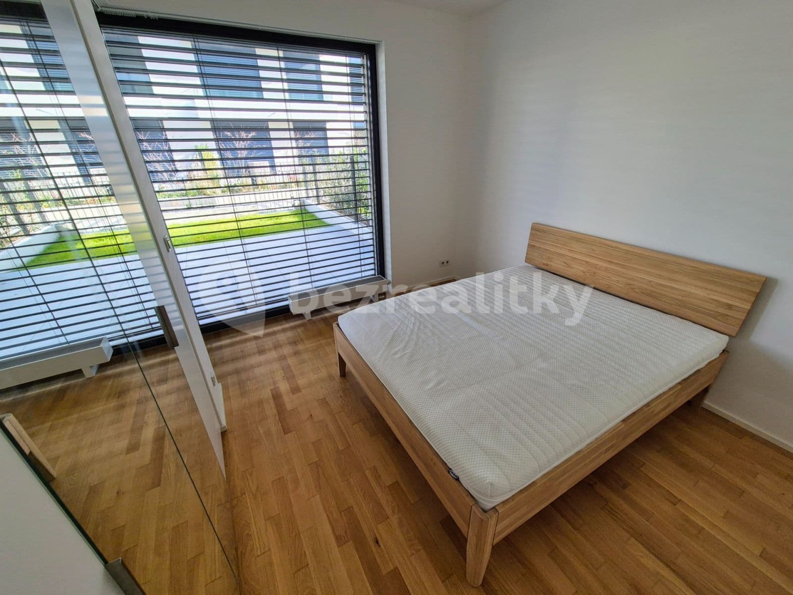 Pronájem bytu 2+kk 53 m², Armády, Praha, Praha Pronájem bytu 2+kk 53 m², Armády, Praha, Praha