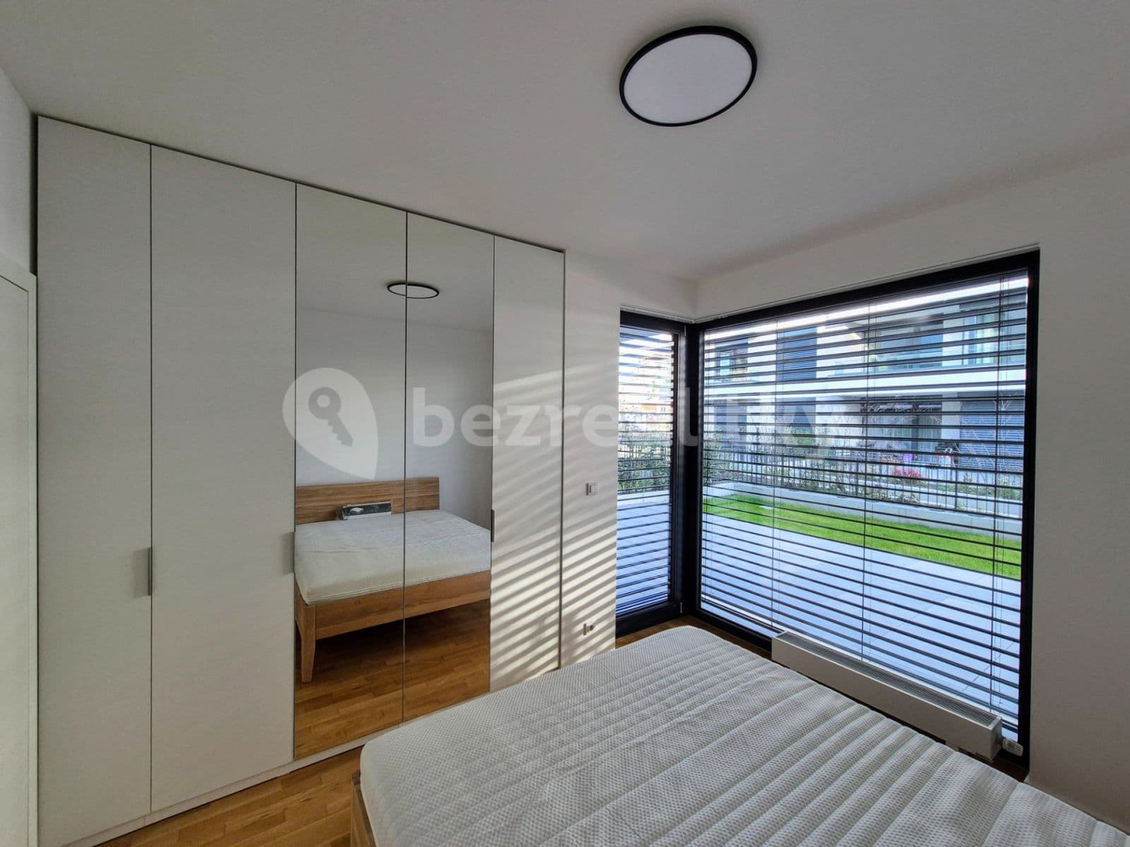Pronájem bytu 2+kk 53 m², Armády, Praha, Praha Pronájem bytu 2+kk 53 m², Armády, Praha, Praha