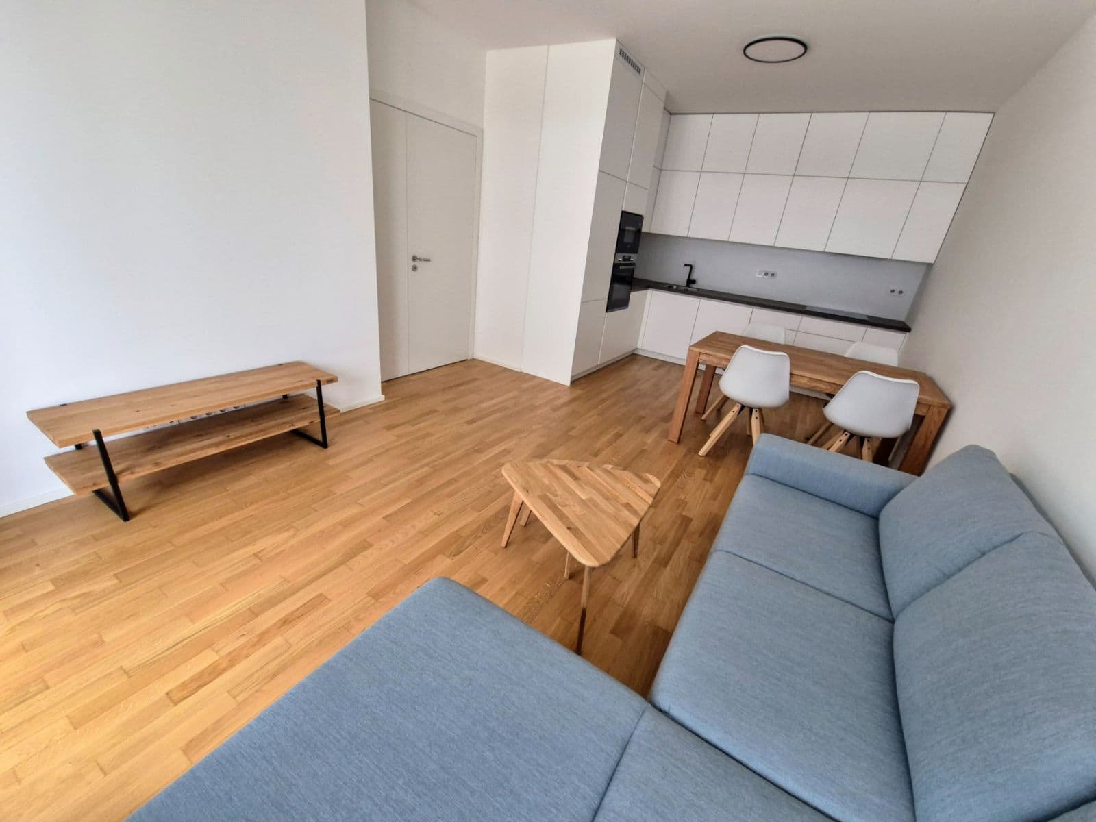 Pronájem bytu 2+kk 53 m², Armády, Praha, Praha Pronájem bytu 2+kk 53 m², Armády, Praha, Praha