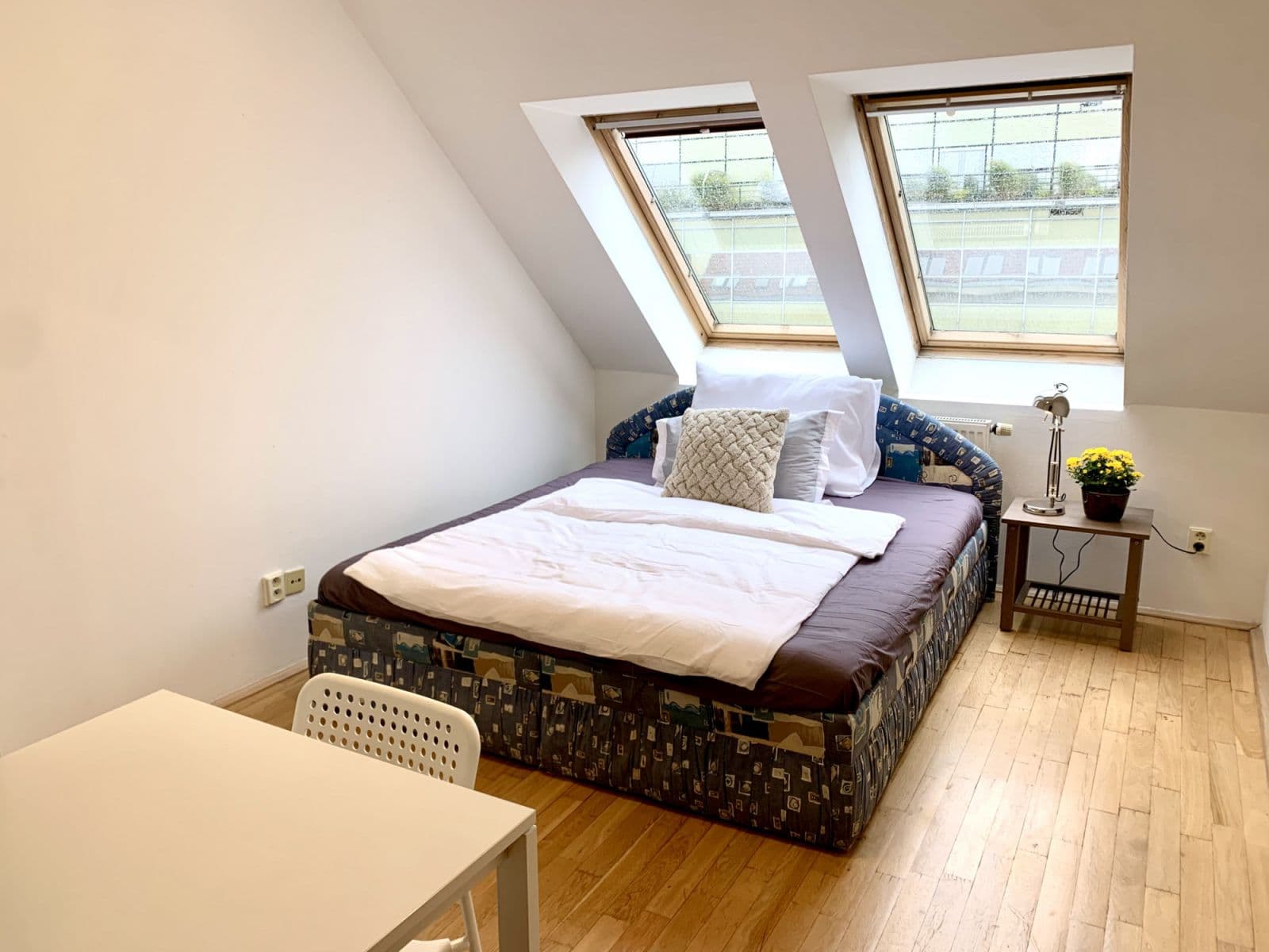 Pronájem bytu 89 m², Jičínská, Praha, Praha Pronájem bytu 89 m², Jičínská, Praha, Praha