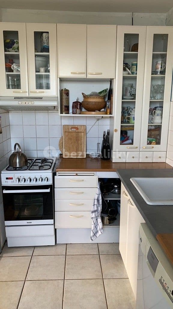 Pronájem bytu 3+1 65 m², Hasova, Praha, Praha Pronájem bytu 3+1 65 m², Hasova, Praha, Praha
