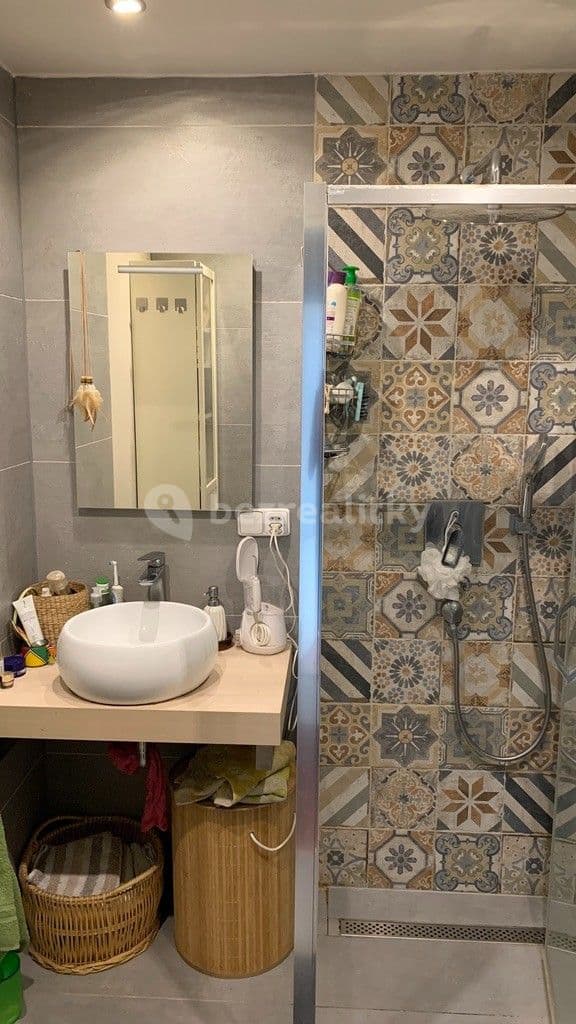 Pronájem bytu 3+1 65 m², Hasova, Praha, Praha Pronájem bytu 3+1 65 m², Hasova, Praha, Praha