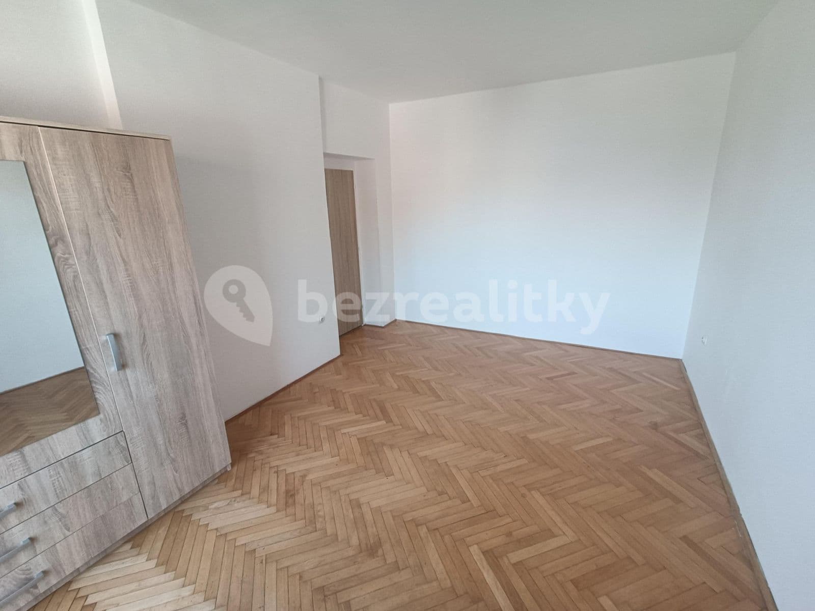 Pronájem bytu 2+kk 50 m², U Uranie, Praha, Praha Pronájem bytu 2+kk 50 m², U Uranie, Praha, Praha