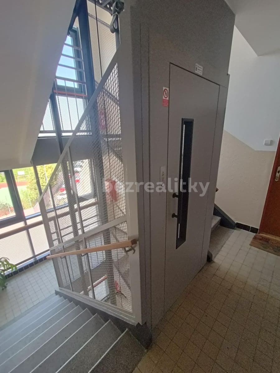Pronájem bytu 2+kk 50 m², U Uranie, Praha, Praha Pronájem bytu 2+kk 50 m², U Uranie, Praha, Praha