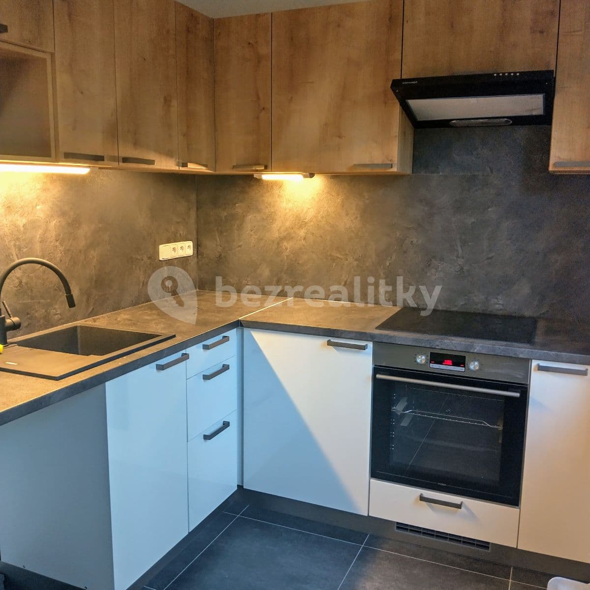 Pronájem bytu 2+1 51 m², Peštukova, Praha, Praha Pronájem bytu 2+1 51 m², Peštukova, Praha, Praha