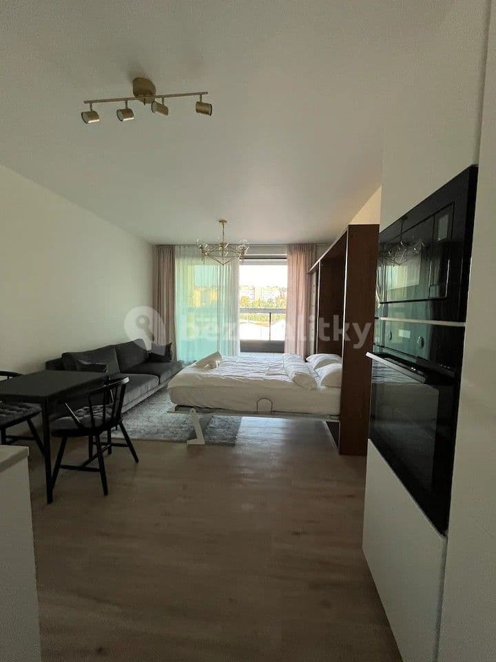 Pronájem bytu 1+kk 32 m², Kurta Konráda, Praha, Praha Pronájem bytu 1+kk 32 m², Kurta Konráda, Praha, Praha
