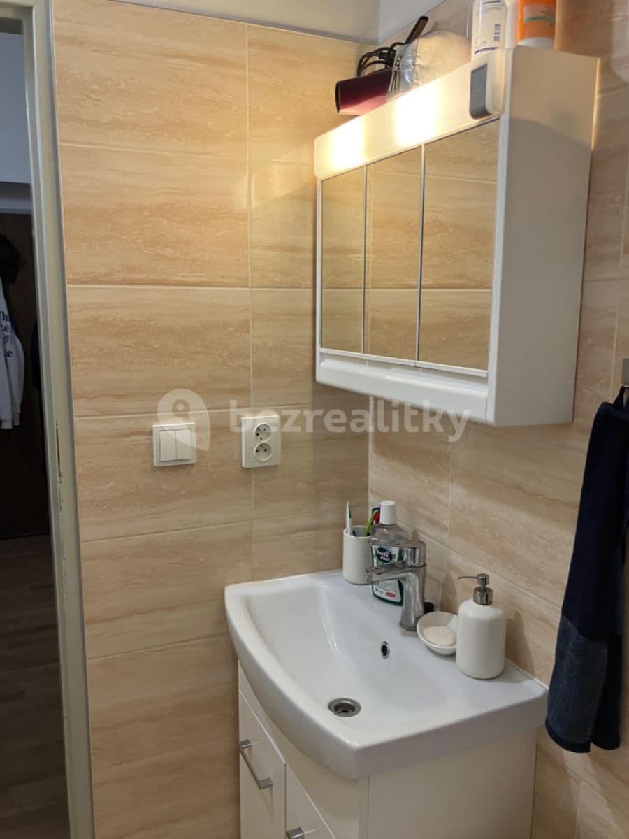 Pronájem bytu 2+kk 38 m², V Horkách, Praha, Praha Pronájem bytu 2+kk 38 m², V Horkách, Praha, Praha