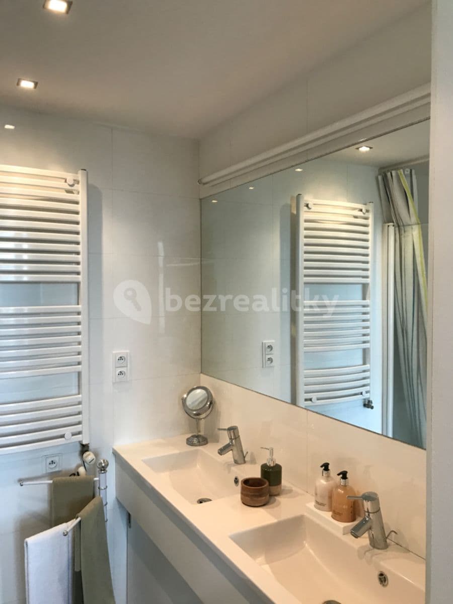 Pronájem bytu 2+kk 58 m², Čáslavská, Praha, Praha Pronájem bytu 2+kk 58 m², Čáslavská, Praha, Praha