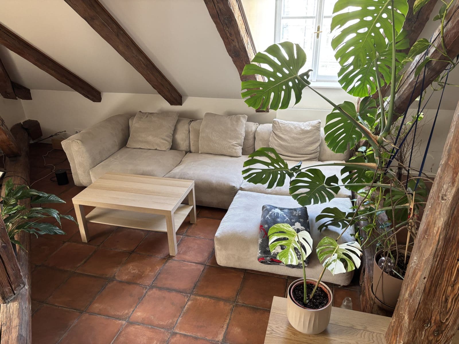 Pronájem bytu 77 m², Prvního pluku, Praha, Praha Pronájem bytu 77 m², Prvního pluku, Praha, Praha