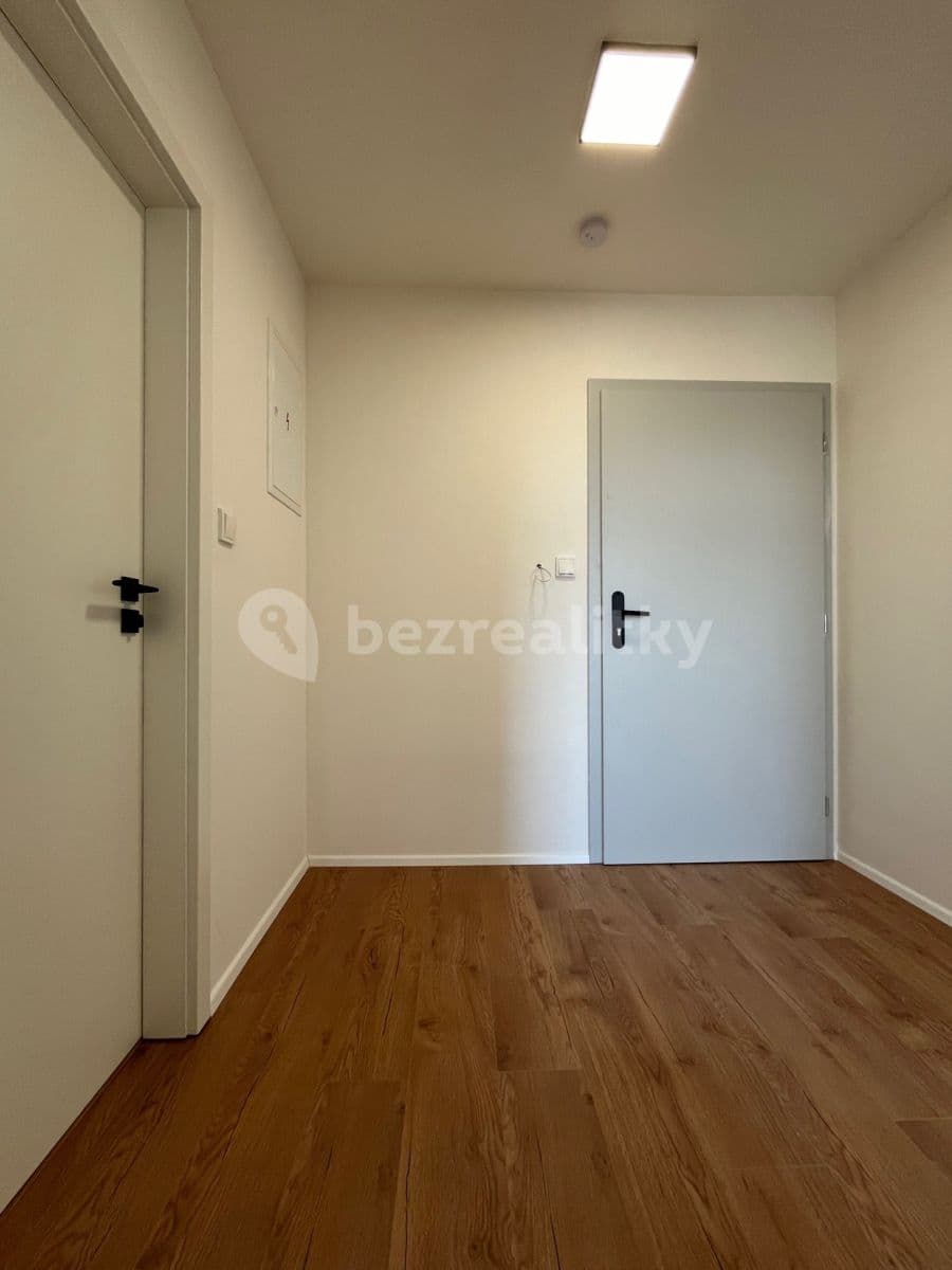 Pronájem bytu 2+kk 39 m², Sinkulova, Praha, Praha Pronájem bytu 2+kk 39 m², Sinkulova, Praha, Praha