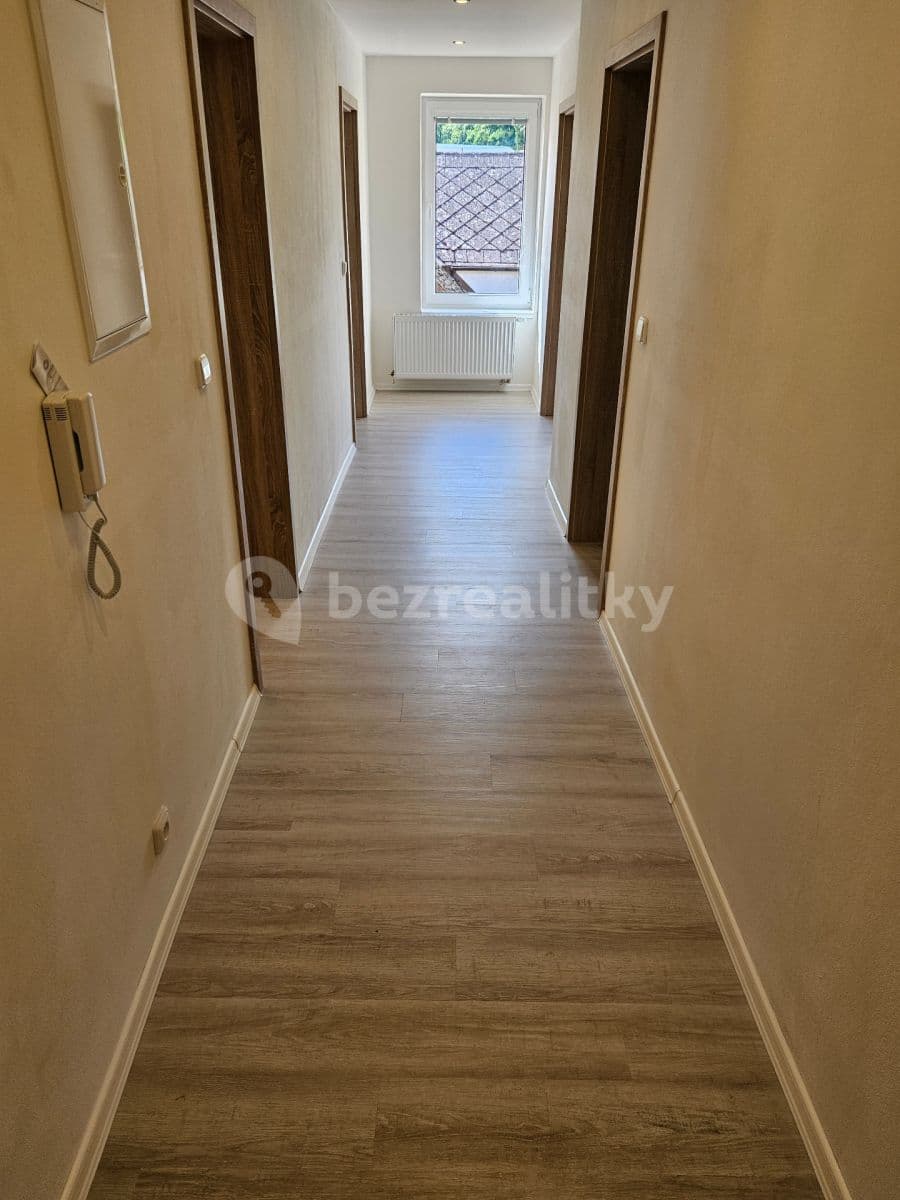Pronájem bytu 2+1 79 m², Dalibora z Myšlína, Doksy, Liberecký kraj Pronájem bytu 2+1 79 m², Dalibora z Myšlína, Doksy, Liberecký kraj