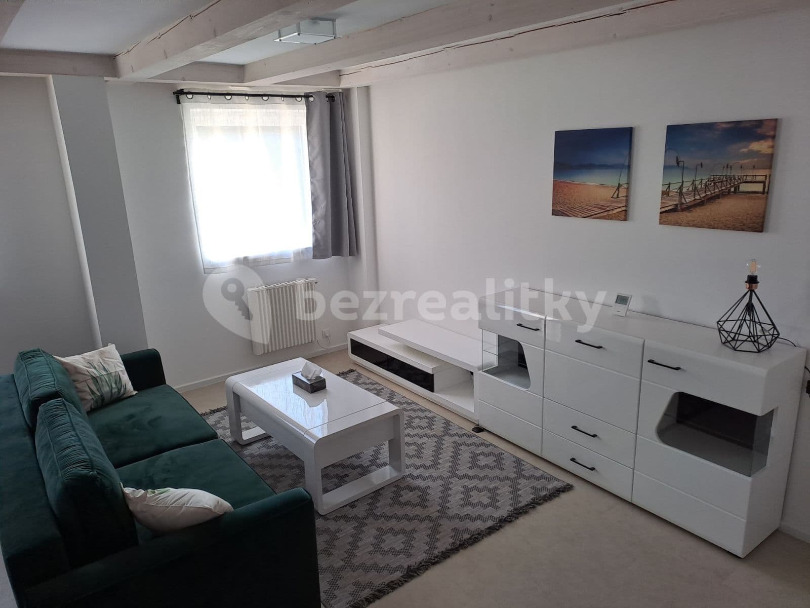 Pronájem bytu 2+kk 50 m², Za rybníkem, Lišany, Středočeský kraj Pronájem bytu 2+kk 50 m², Za rybníkem, Lišany, Středočeský kraj