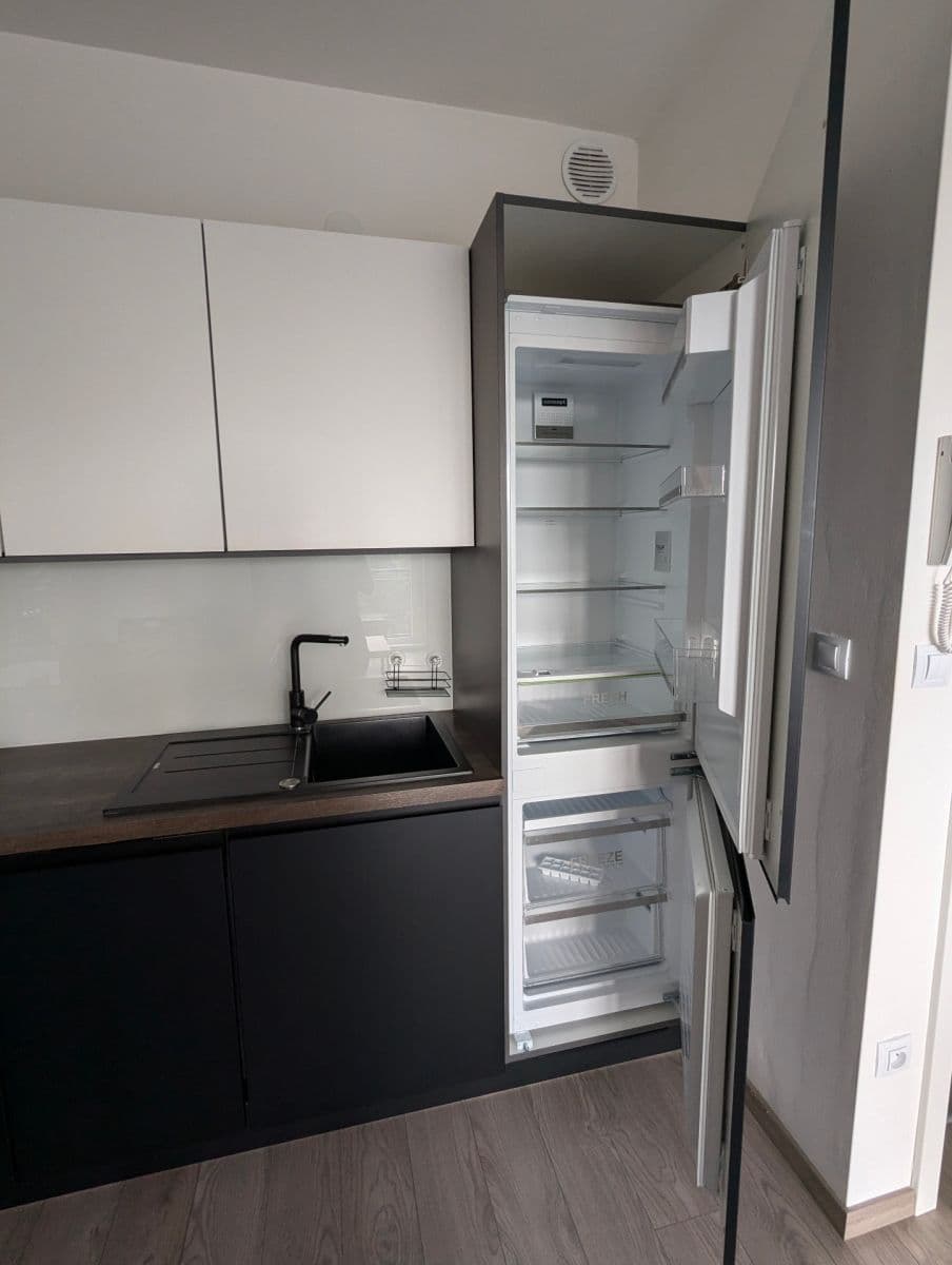 Pronájem bytu 2+kk 50 m², Plotní, Brno, Jihomoravský kraj Pronájem bytu 2+kk 50 m², Plotní, Brno, Jihomoravský kraj