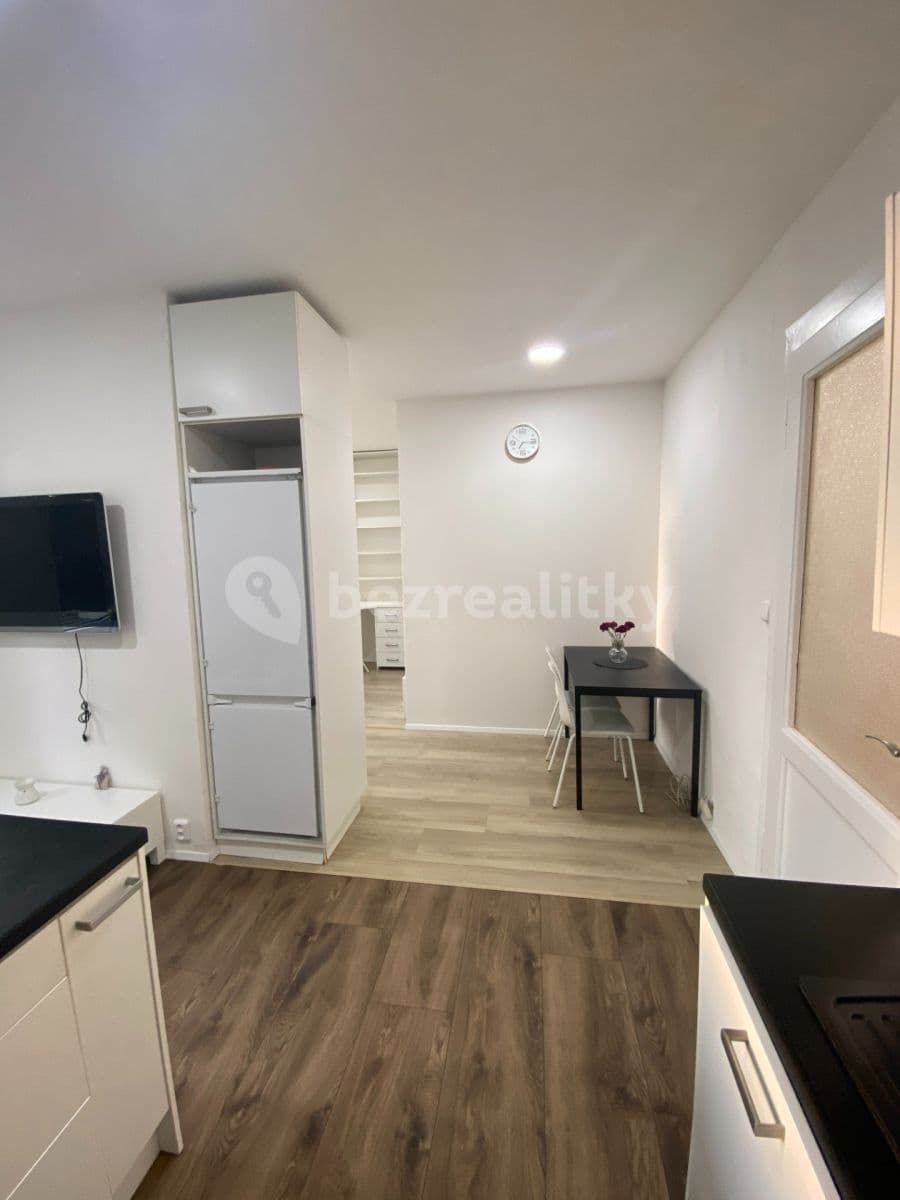 Pronájem bytu 1+1 35 m², Záběhlická, Praha, Praha Pronájem bytu 1+1 35 m², Záběhlická, Praha, Praha