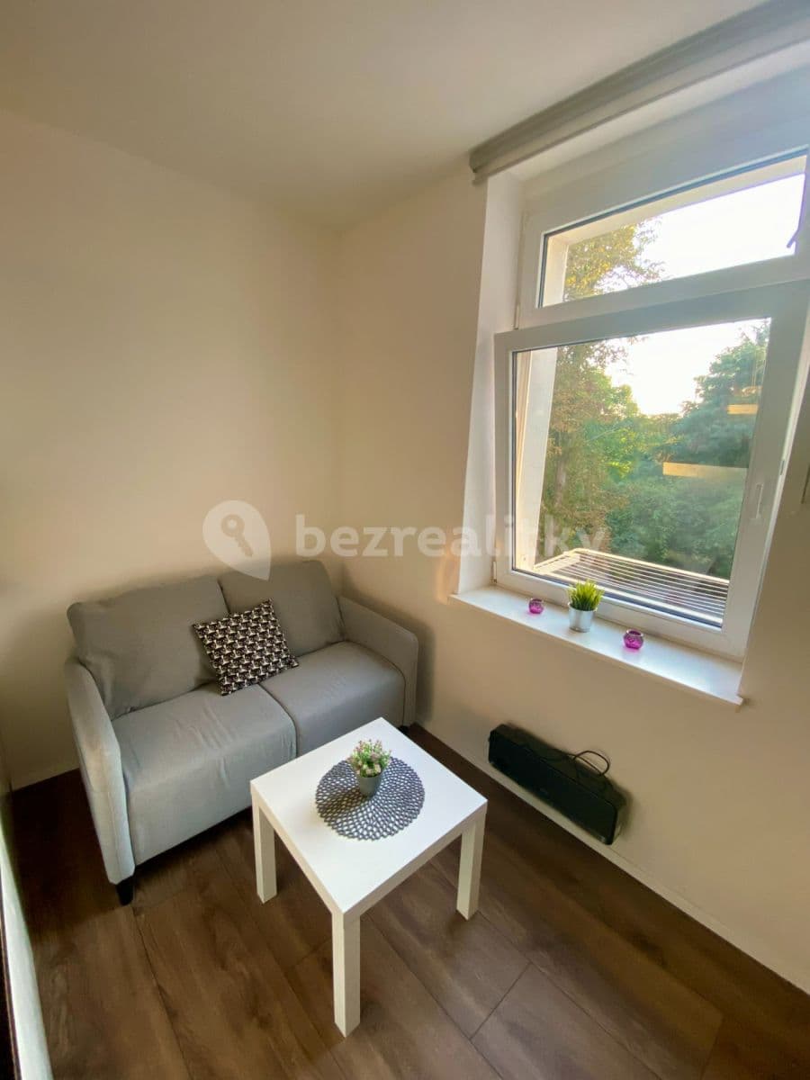 Pronájem bytu 1+1 35 m², Záběhlická, Praha, Praha Pronájem bytu 1+1 35 m², Záběhlická, Praha, Praha