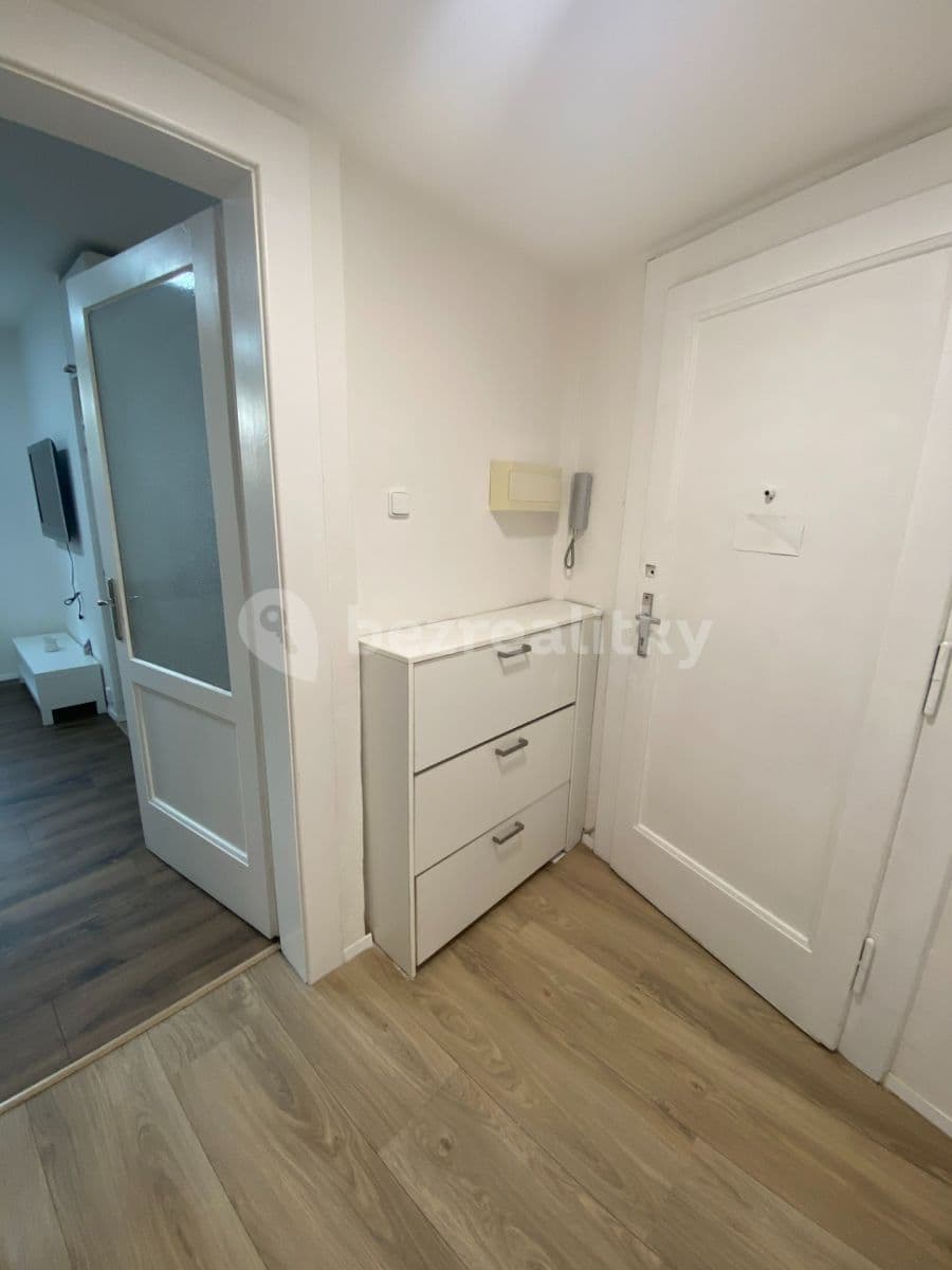 Pronájem bytu 1+1 35 m², Záběhlická, Praha, Praha Pronájem bytu 1+1 35 m², Záběhlická, Praha, Praha