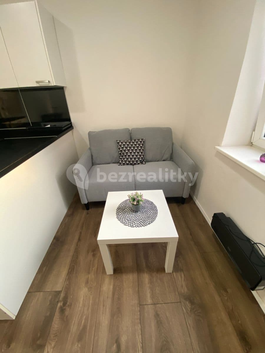 Pronájem bytu 1+1 35 m², Záběhlická, Praha, Praha Pronájem bytu 1+1 35 m², Záběhlická, Praha, Praha