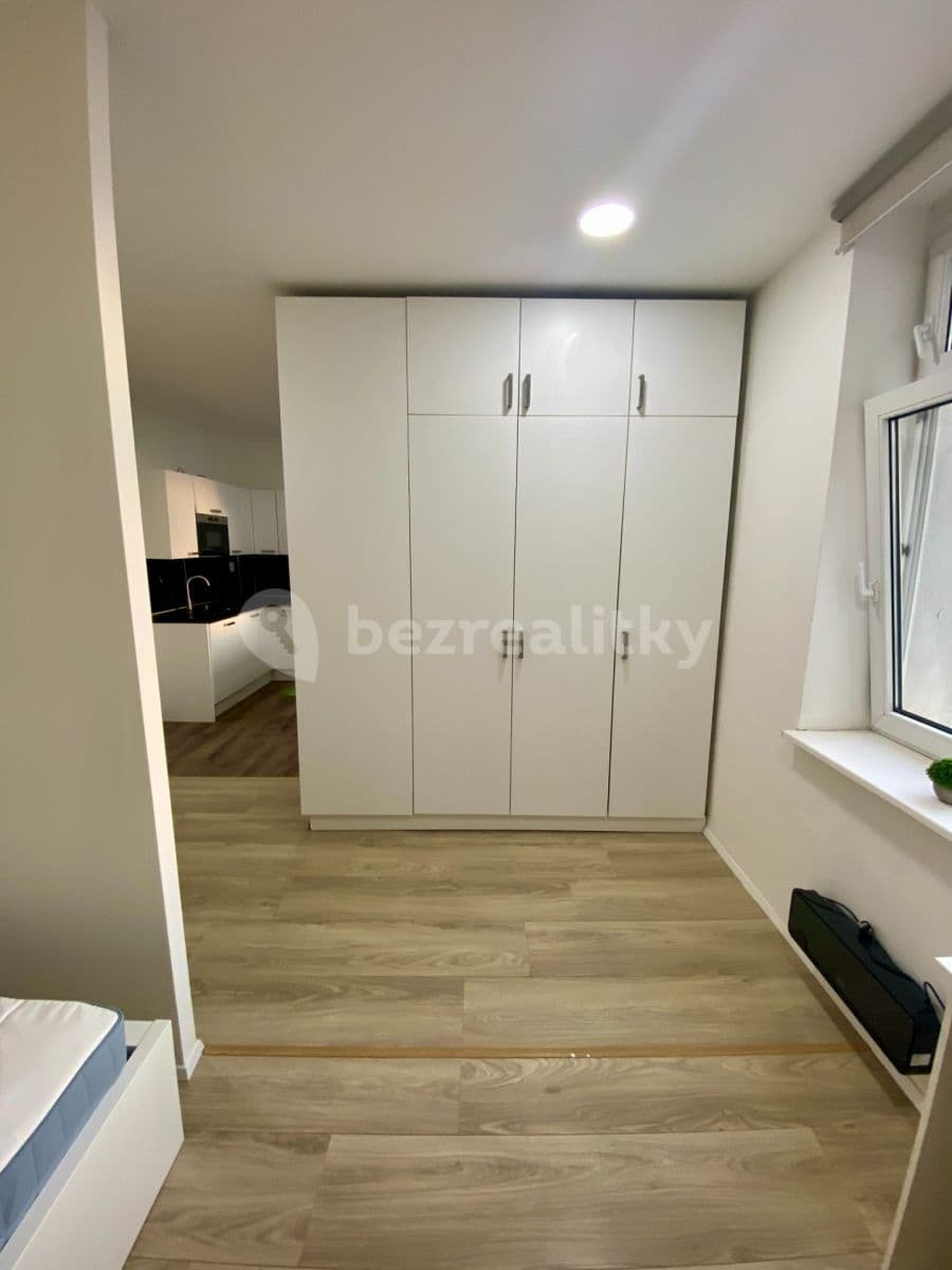 Pronájem bytu 1+1 35 m², Záběhlická, Praha, Praha Pronájem bytu 1+1 35 m², Záběhlická, Praha, Praha