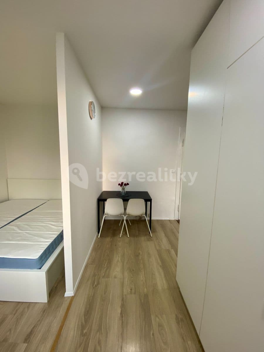 Pronájem bytu 1+1 35 m², Záběhlická, Praha, Praha Pronájem bytu 1+1 35 m², Záběhlická, Praha, Praha