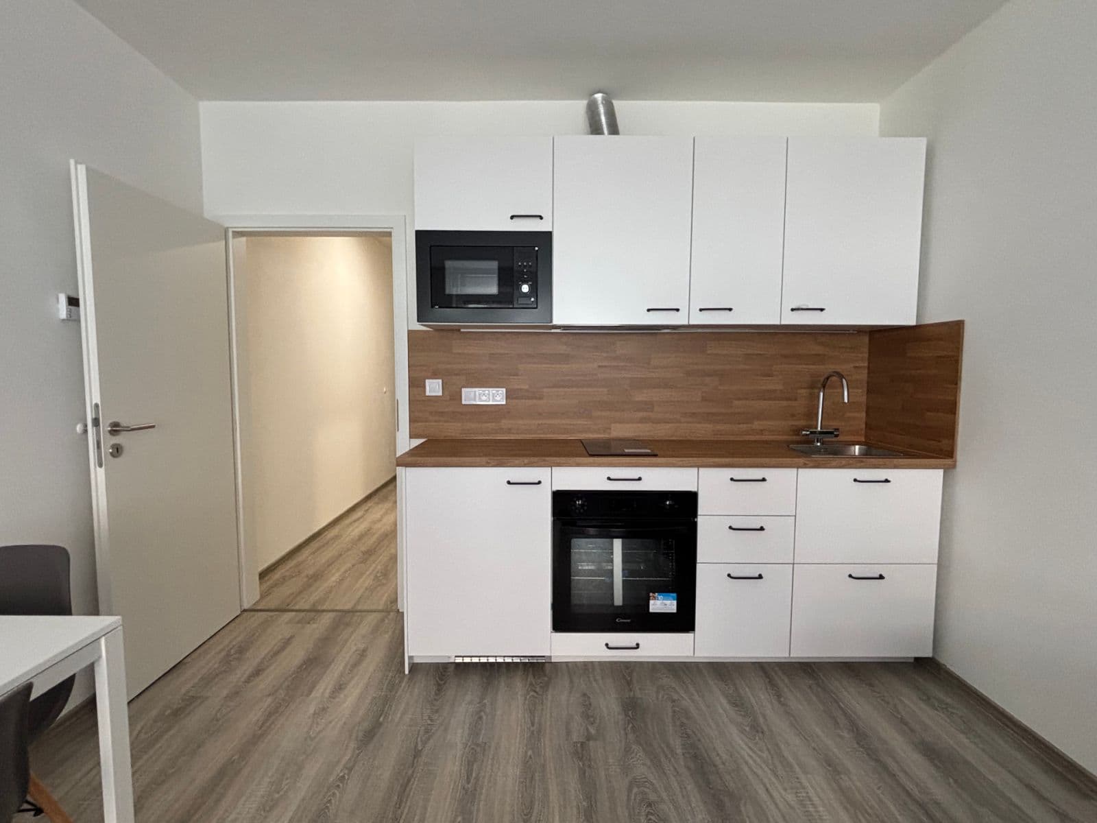Pronájem bytu 1+kk 32 m², Frištenského, Olomouc, Olomoucký kraj Pronájem bytu 1+kk 32 m², Frištenského, Olomouc, Olomoucký kraj