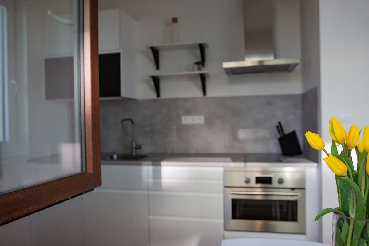 Pronájem bytu 39 m², Pod Stolovou Horou, Praha, Praha Pronájem bytu 39 m², Pod Stolovou Horou, Praha, Praha