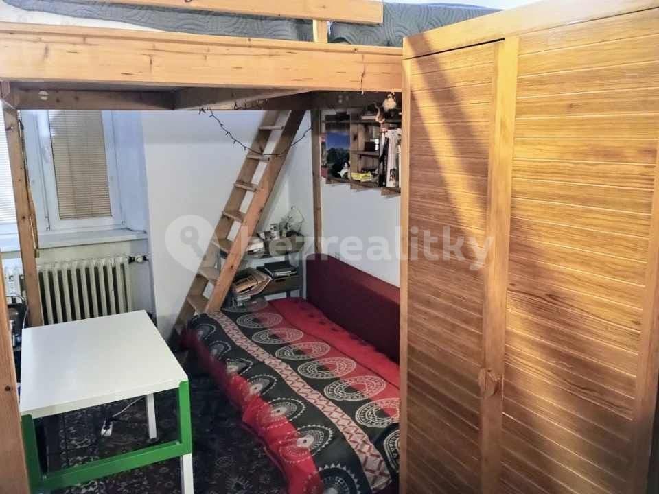 Pronájem bytu 1+kk 20 m², Dělnická, Praha, Praha Pronájem bytu 1+kk 20 m², Dělnická, Praha, Praha