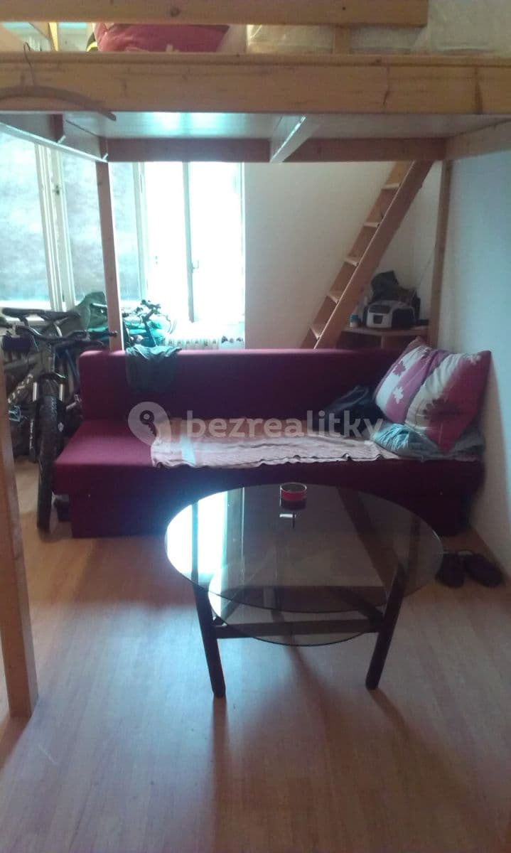 Pronájem bytu 1+kk 20 m², Dělnická, Praha, Praha Pronájem bytu 1+kk 20 m², Dělnická, Praha, Praha